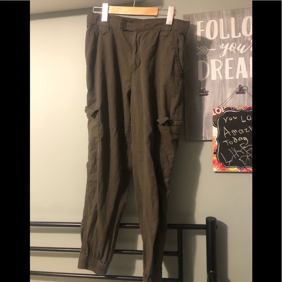 Green Cargo Pants - Picture 2 of 2